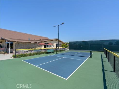 1261 Knollwood Road M4-45i , Seal Beach, CA