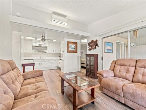 1261 Knollwood Road M4-45i , Seal Beach, CA