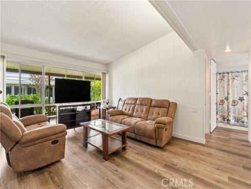 1261 Knollwood Road M4-45i , Seal Beach, CA