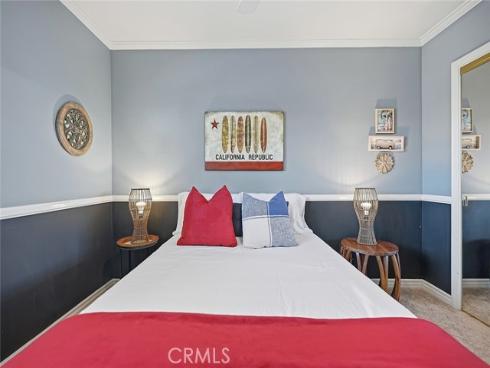 1737 Catalina , Seal Beach, CA