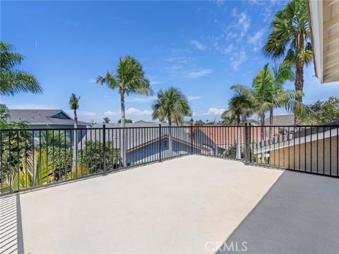 3561 Dahlia Circle, Seal Beach, CA