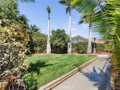 3561 Dahlia Circle, Seal Beach, CA