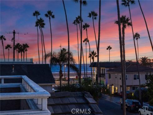 126 8th , Seal Beach, CA