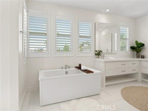 208 Ocean Place , Seal Beach, CA