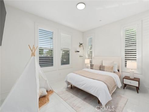 208 Ocean Place , Seal Beach, CA