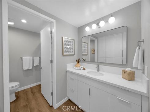 1891 Mckinney M15 26C Way, Seal Beach, CA