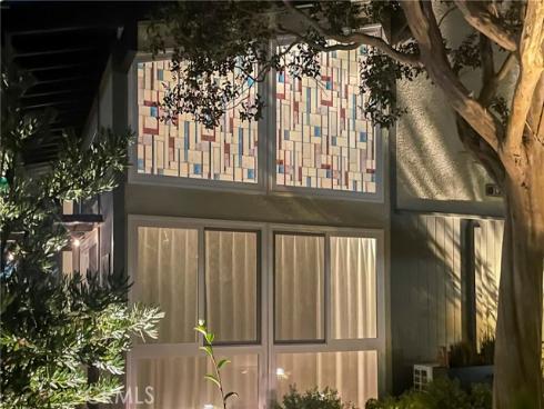 1891 Mckinney M15 26C Way, Seal Beach, CA