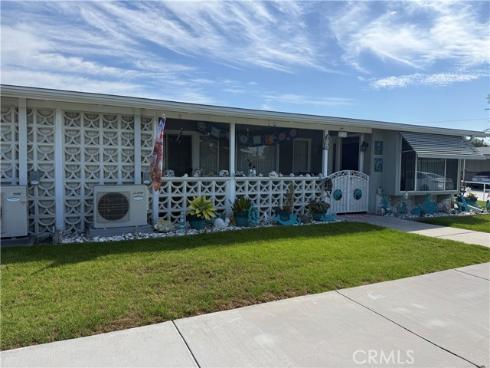 1641 Monterey Rd M2-18a , Seal Beach, CA