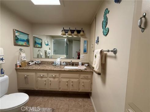 1641 Monterey Rd M2-18a , Seal Beach, CA