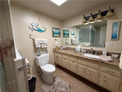 1641 Monterey Rd M2-18a , Seal Beach, CA