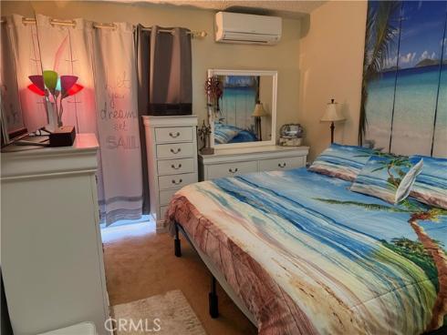 1641  Monterey Rd M2-18a  , Seal Beach, CA