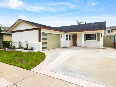 3930  Rose  , Seal Beach, CA