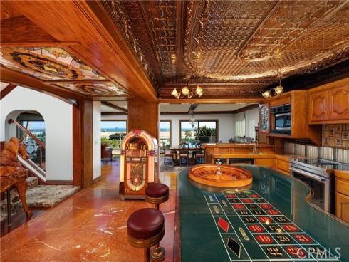 404 Ocean , Seal Beach, CA
