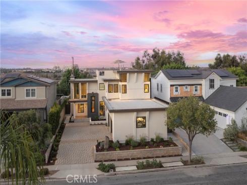 1205  Crestview  , Seal Beach, CA