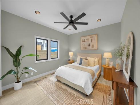 1205  Crestview  , Seal Beach, CA