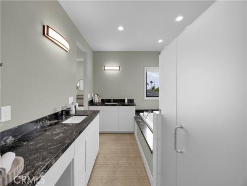 1205  Crestview  , Seal Beach, CA
