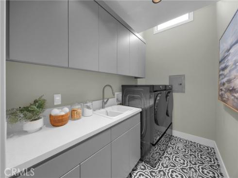 1205  Crestview  , Seal Beach, CA