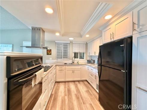 1860 Mckinney 21J Way, Seal Beach, CA