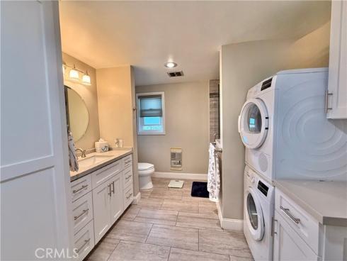 1860 Mckinney 21J Way, Seal Beach, CA