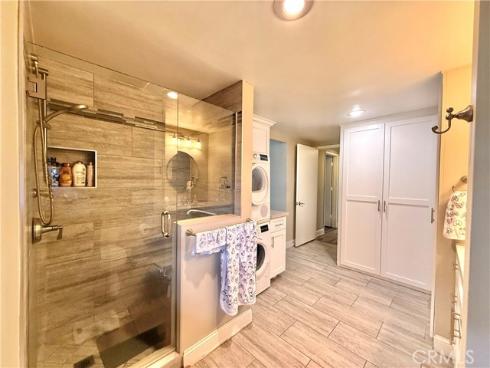 1860 Mckinney 21J Way, Seal Beach, CA
