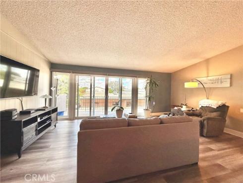 1860 Mckinney 21J Way, Seal Beach, CA