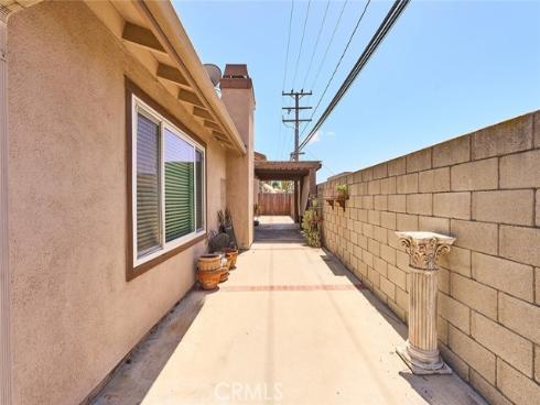 8068 Catherine 9 Avenue, Stanton, CA