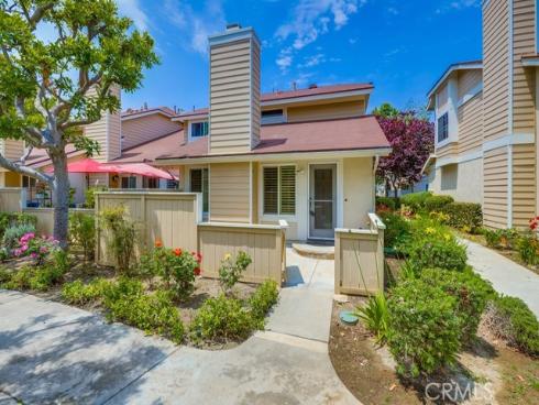 7712 Rockybrook Way, Stanton, CA