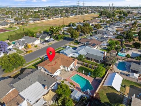 10211  Macduff   Street, Stanton, CA