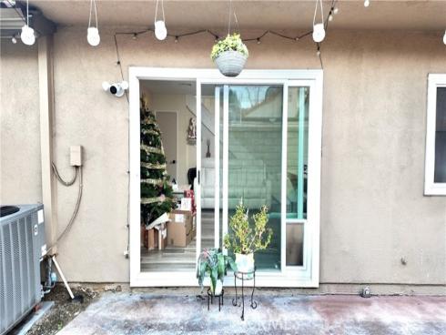 10526 Carrotwood , Stanton, CA