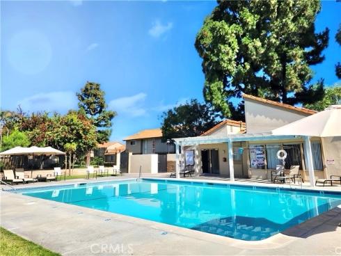 10526  Carrotwood  , Stanton, CA