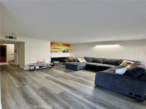 10748 Knott Avenue, Stanton, CA