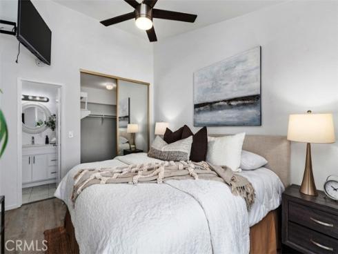 7129  Cerritos  7  Avenue, Stanton, CA