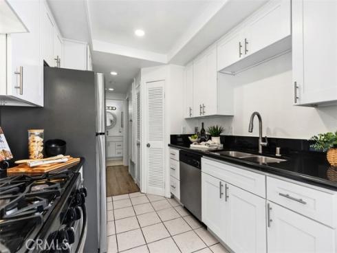 7129  Cerritos  7  Avenue, Stanton, CA