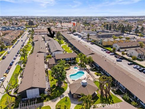 7100  Cerritos  86  Avenue, Stanton, CA