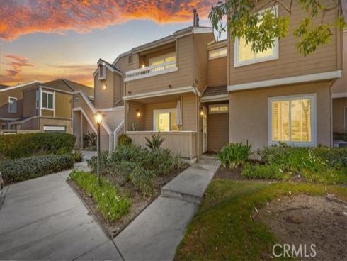 10450 E. Briar Oaks B