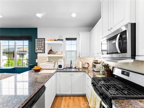 437  Lucent  , Stanton, CA