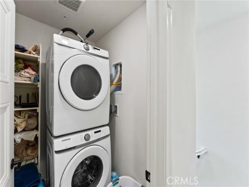 437  Lucent  , Stanton, CA