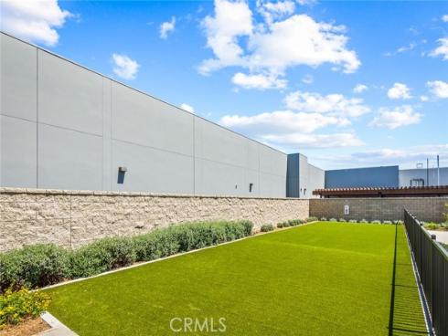 437  Lucent  , Stanton, CA