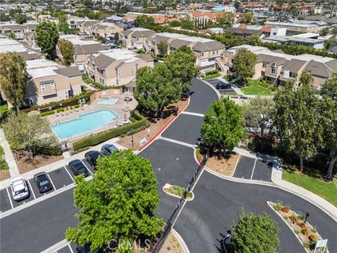 10460 E Briar Oaks  B , Stanton, CA