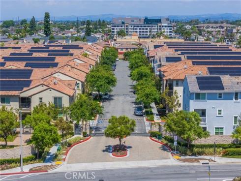 102  Lantana   Drive, Stanton, CA