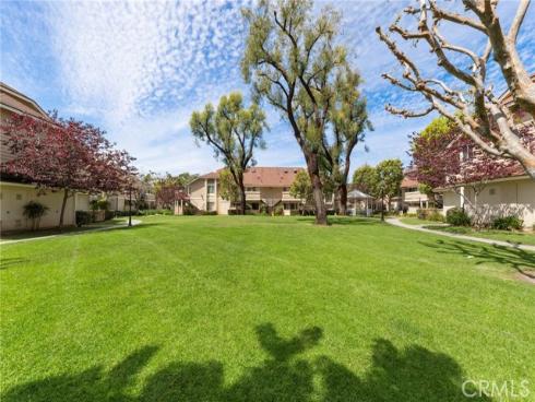 12640  Briarglen Loop  D , Stanton, CA