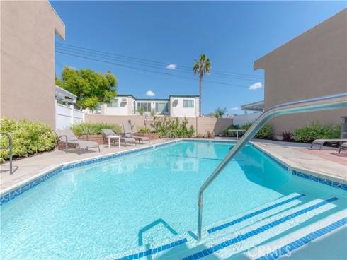 10732 Knott , Stanton, CA