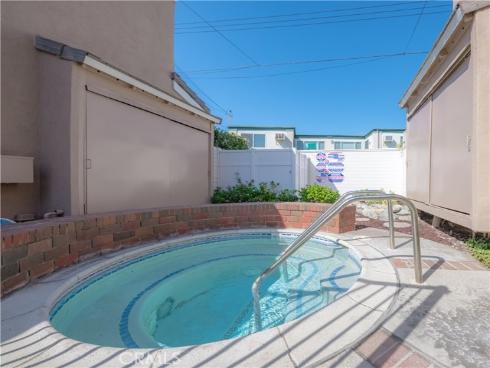 10732 Knott , Stanton, CA