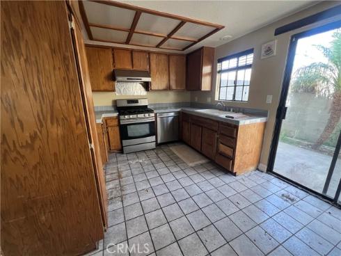 10546 Knott , Stanton, CA