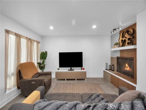 10760 Knott , Stanton, CA