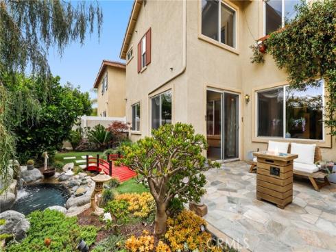 2 Serena Way, Stanton, CA