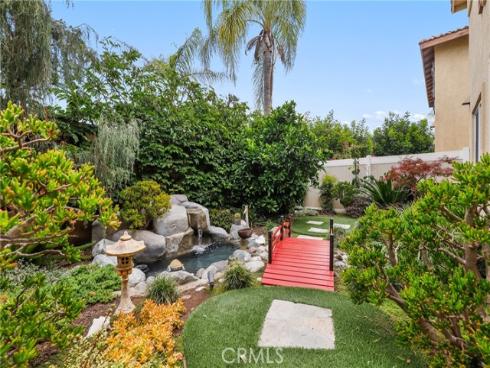 2 Serena Way, Stanton, CA