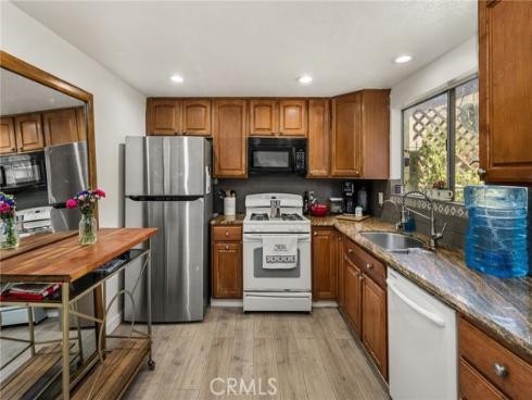 7381 Katella Avenue, Stanton, CA
