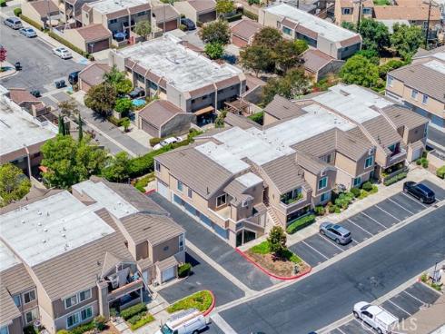 10435 W Briar Oaks A Drive, Stanton, CA
