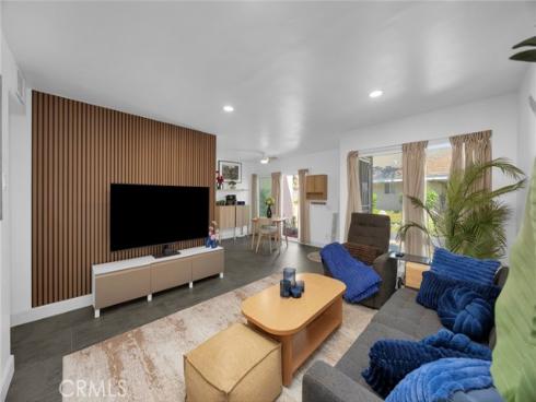 10760 Knott , Stanton, CA